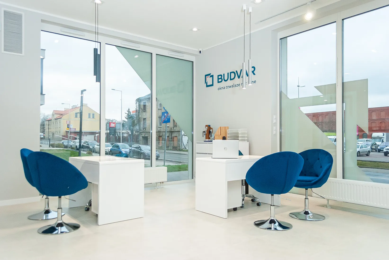 The advice area by the shopfront — Salon Budvar Łódź