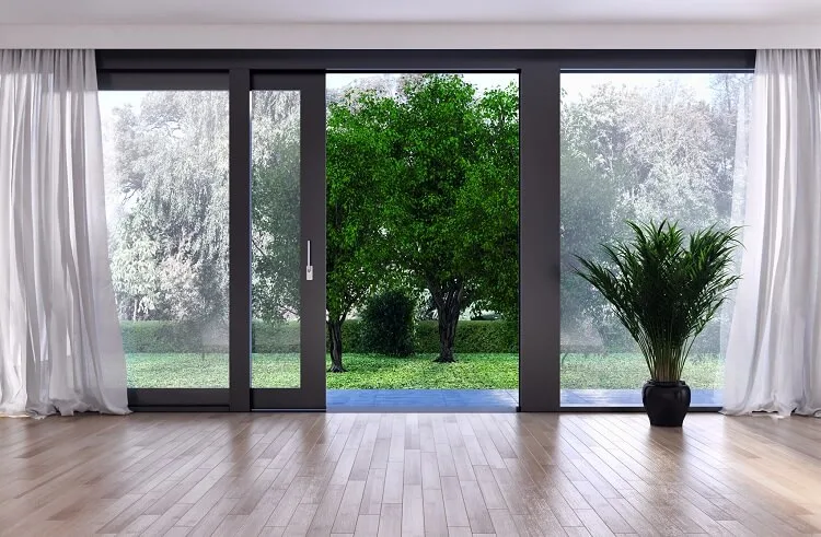 Patio door arrangement